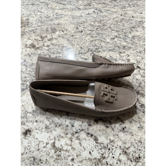 Tory Burch Lowell 2 Driver Tumbled Leather French Grey Loafers Size 8 - Picture 6 of 7